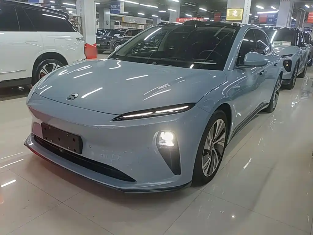 NIO ET5 2022
