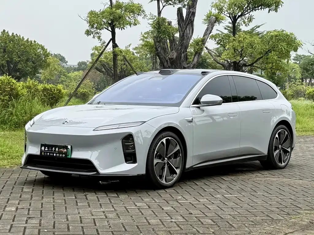 NIO ET5T 2025