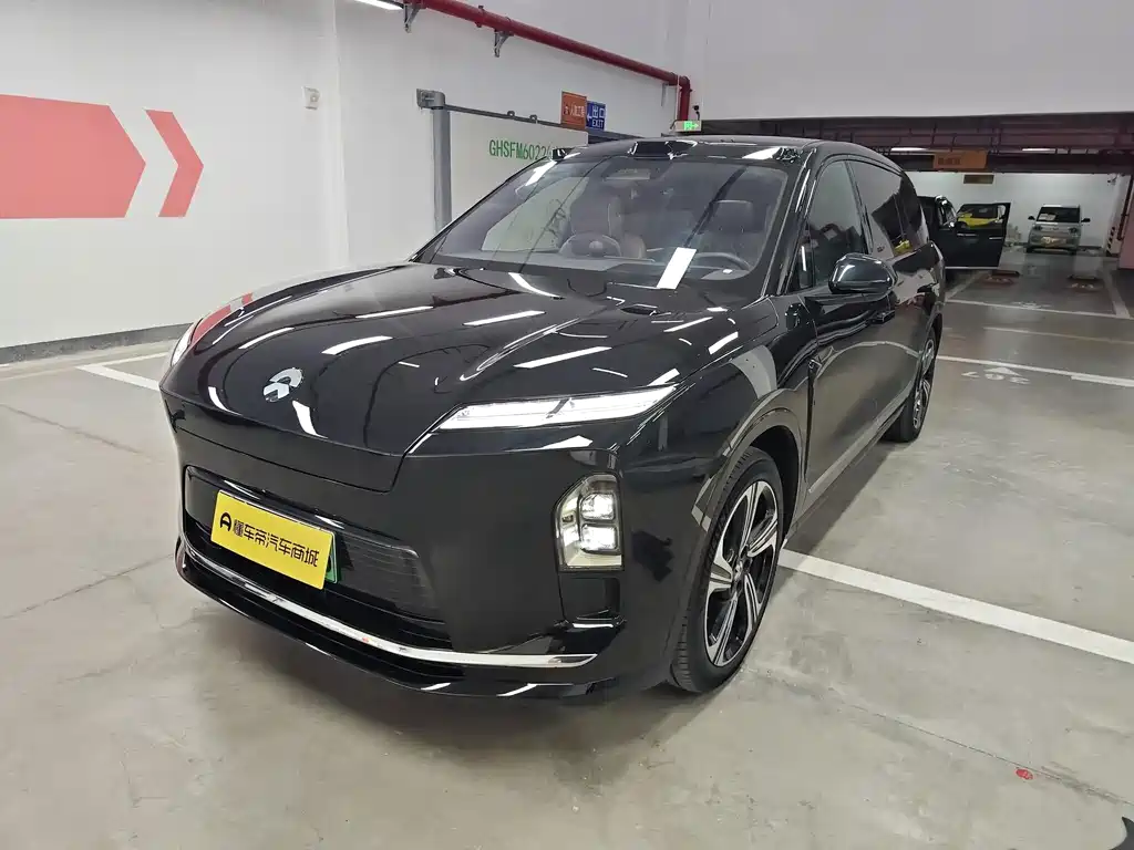 NIO ES8 2025