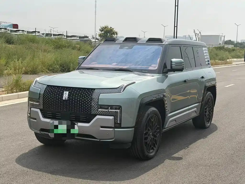 YangWang Yangwang U8 2023