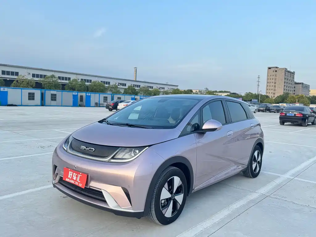 BYD Dolphin 2023
