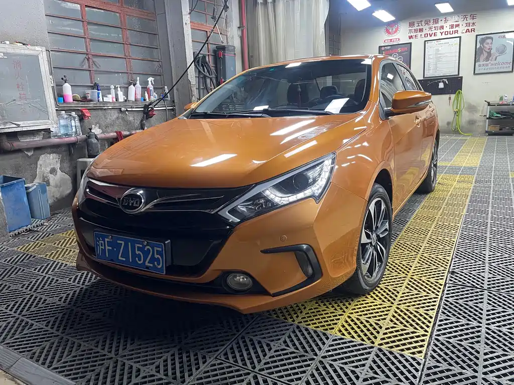 BYD Qin NEV 2015
