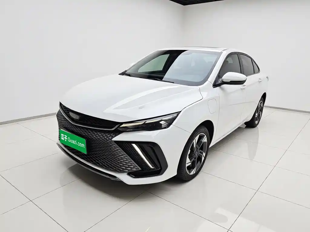 Geely L HiP 2022