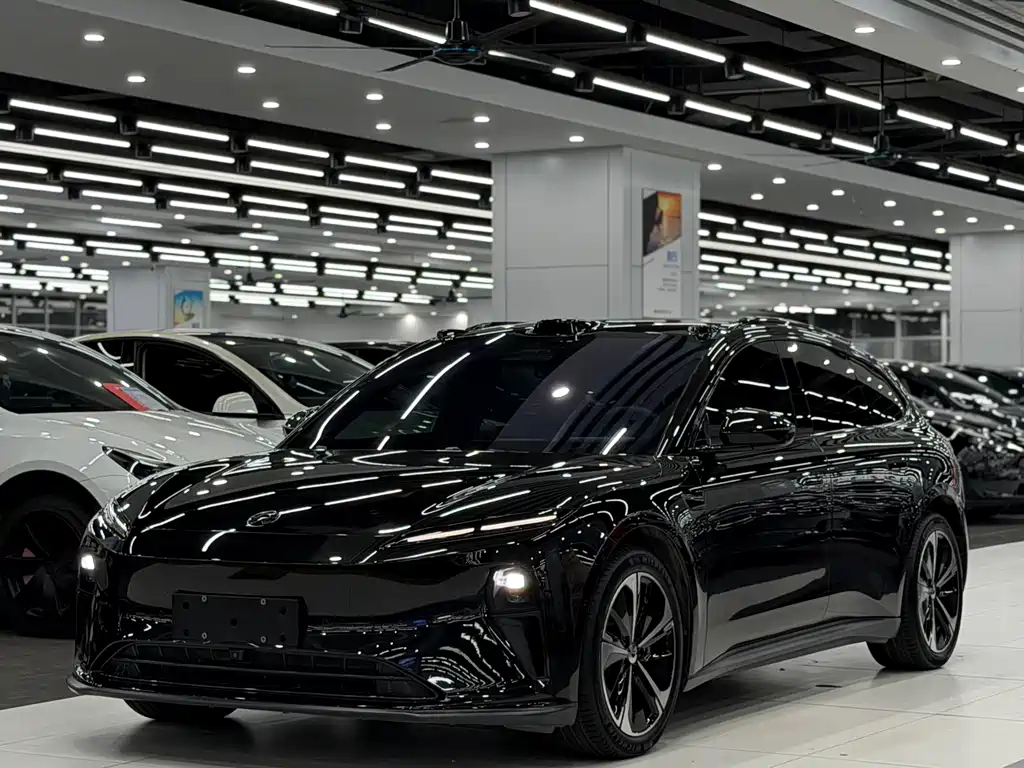 NIO ET5T 2024