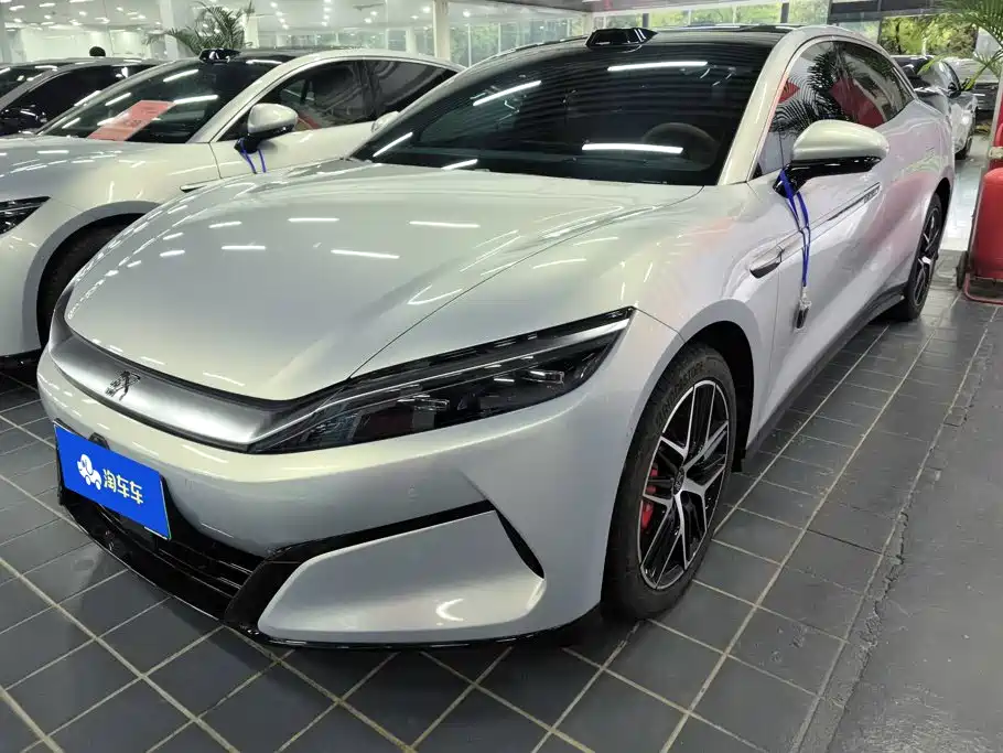 BYD Han L 2025