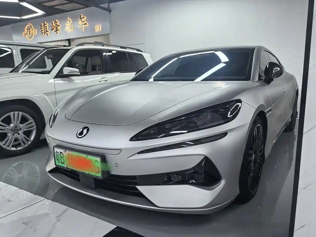 Denza Denza Z9GT 2025