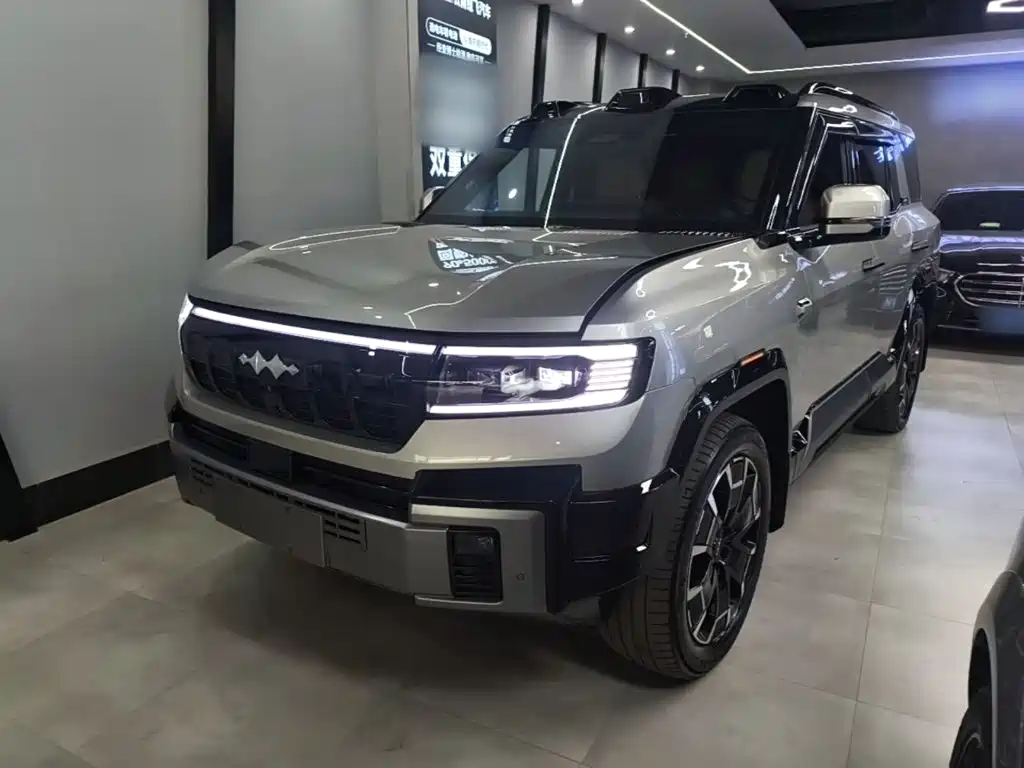 Fang Cheng Bao Leopard 8 2024