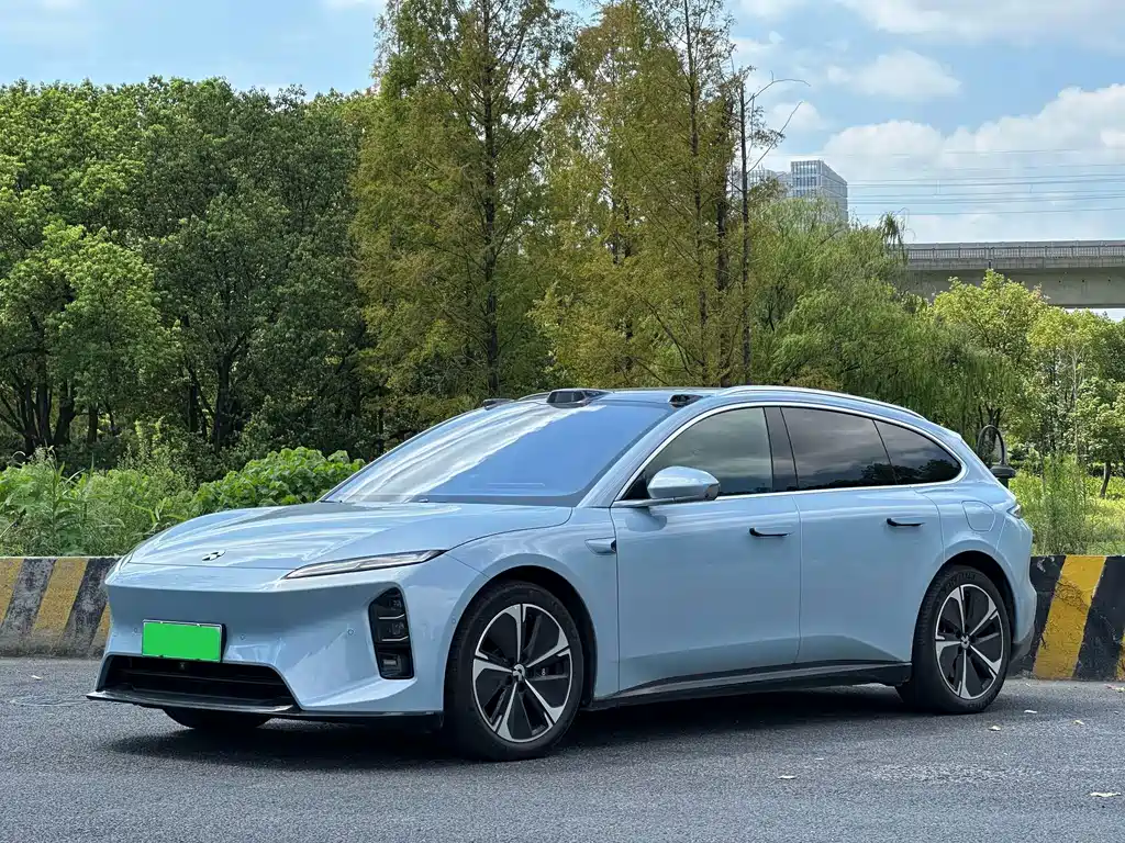 NIO ET5T 2025