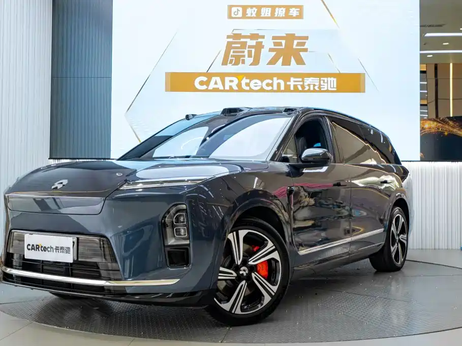 NIO ES8 2025