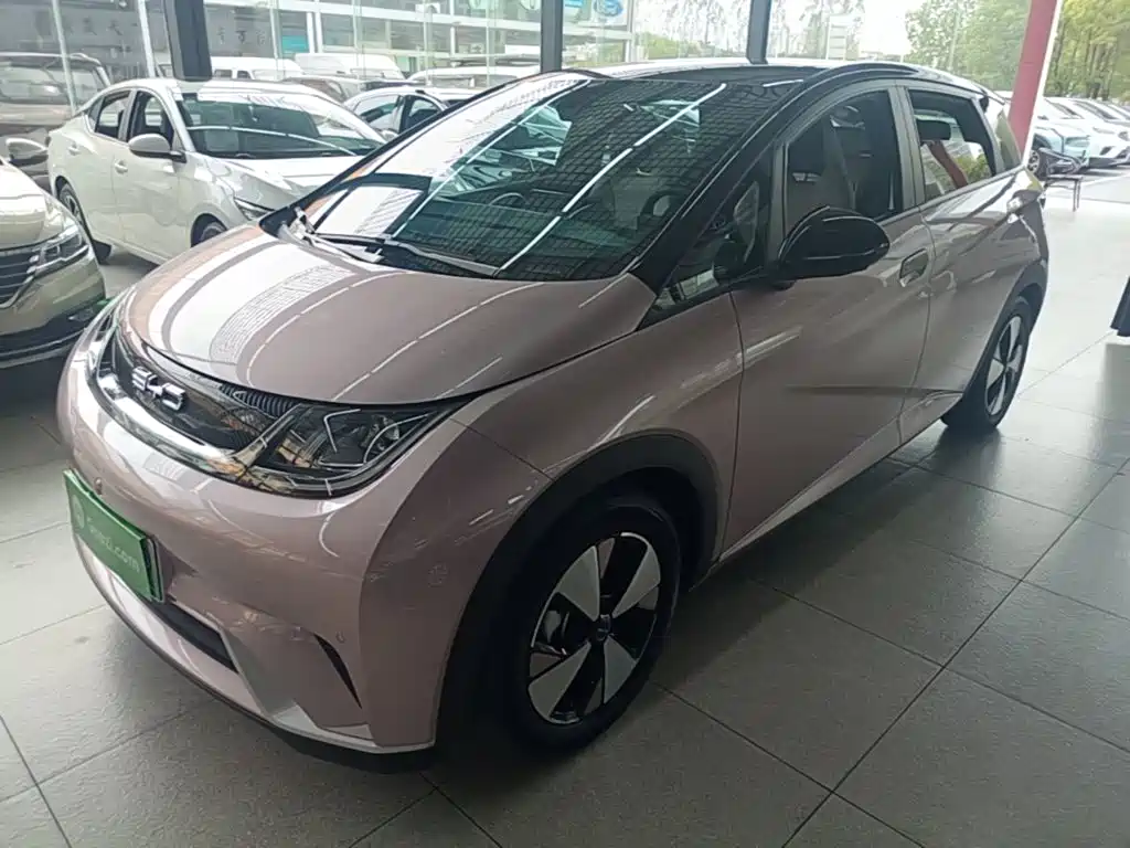 BYD Dolphin 2023
