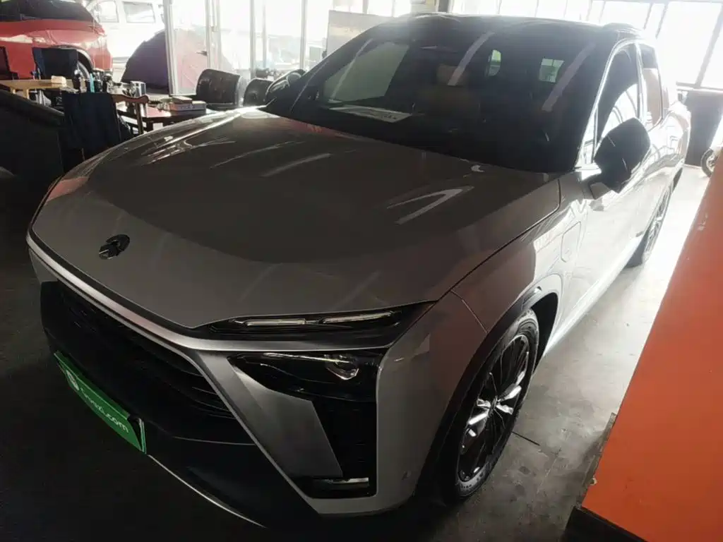 NIO ES8 2022