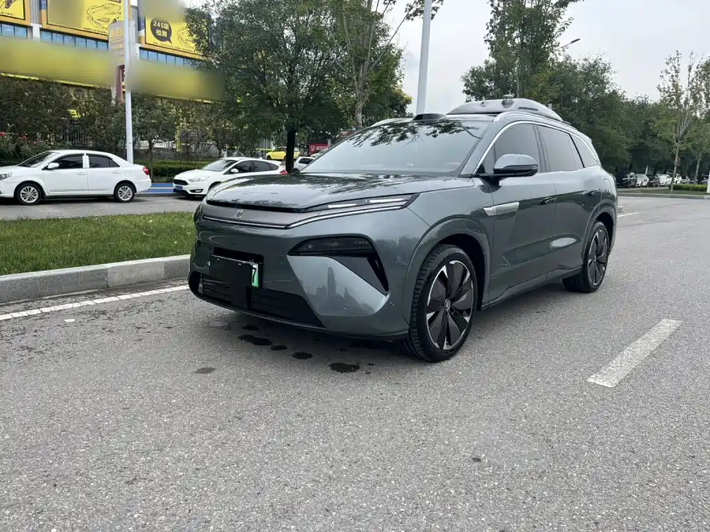 BYD Tang L 2025