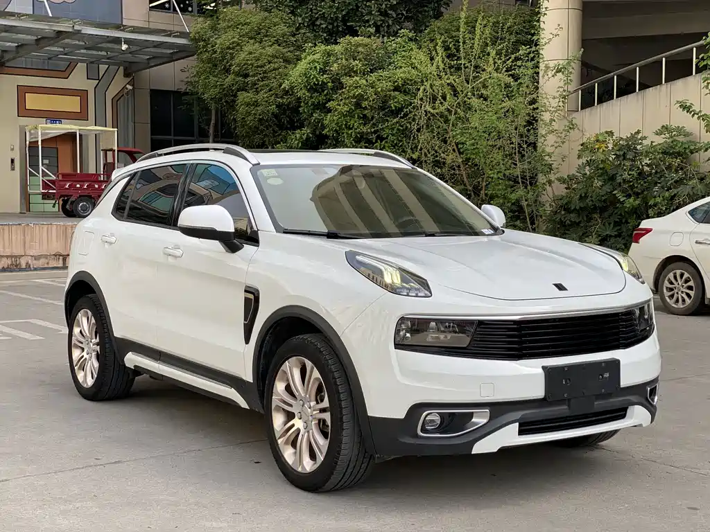 Lynk & Co 01 2018
