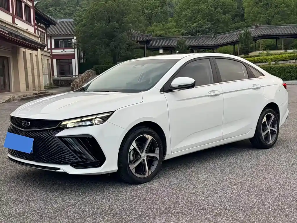 Geely Emgrand L 2022
