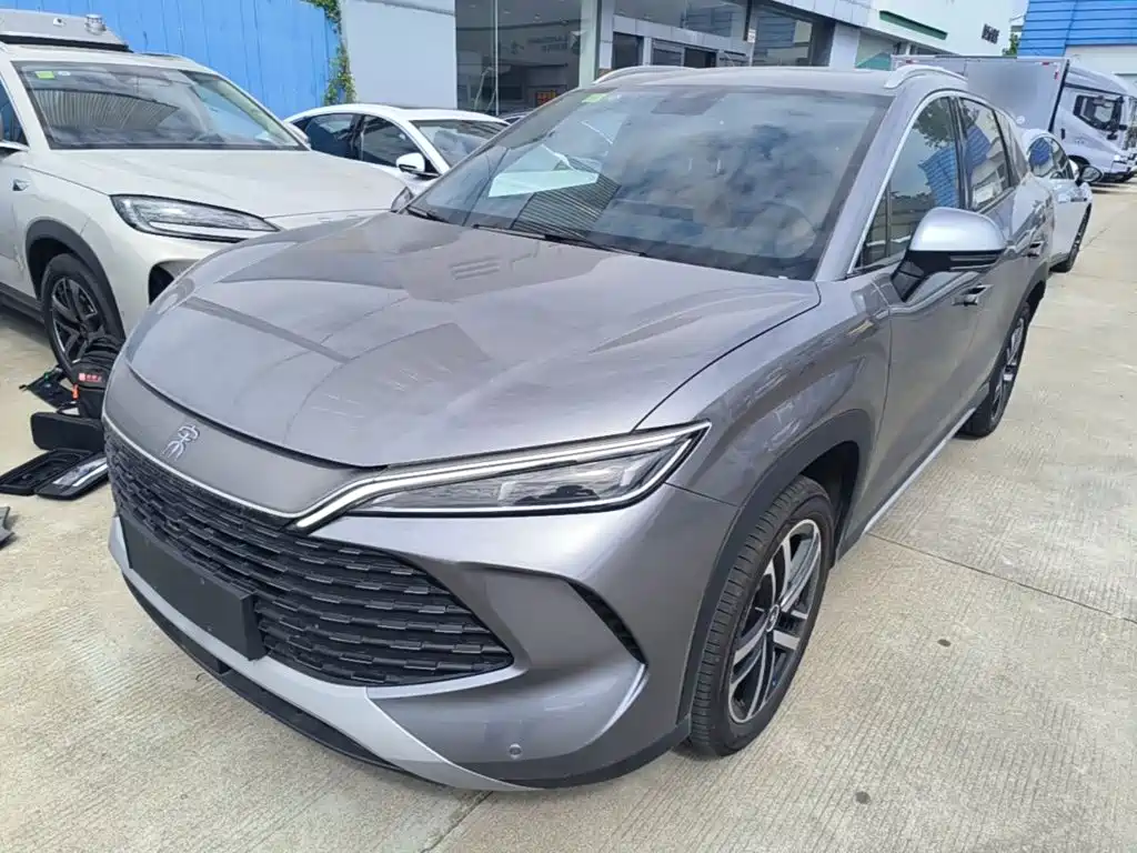 BYD L DM-i 2025
