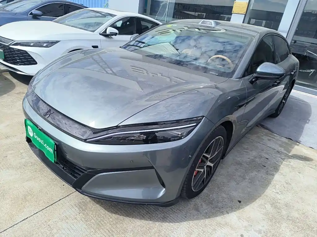 BYD Han L 2025