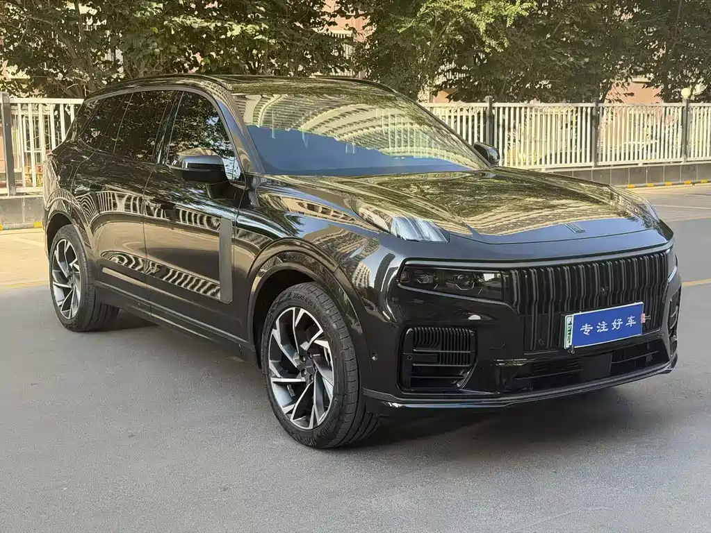 Lynk & Co 09 EM-P 2022
