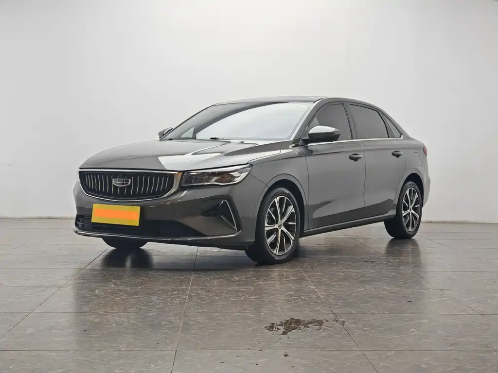 Geely Emgrand 2022