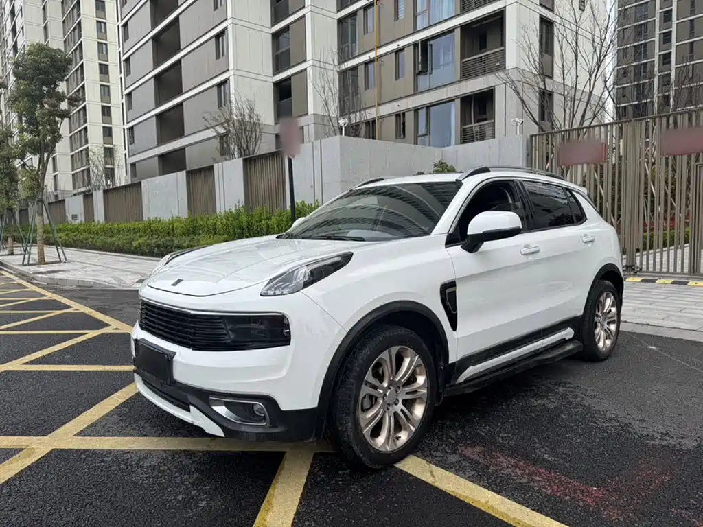 Lynk & Co 01 2019