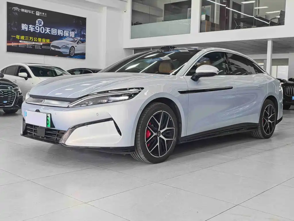 BYD Han L 2025