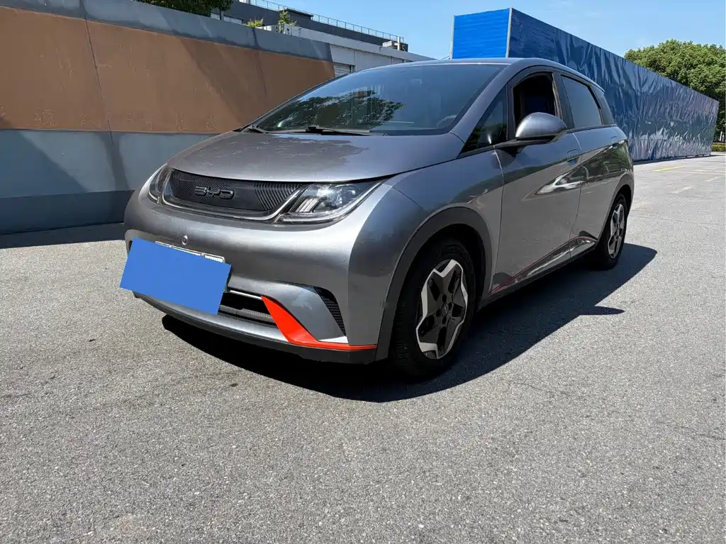 BYD Dolphin 2023