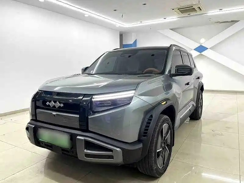 Fang Cheng Bao Titanium 3 2025