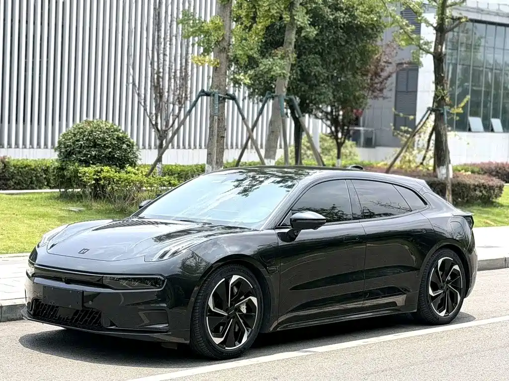 Zeekr 001 2022