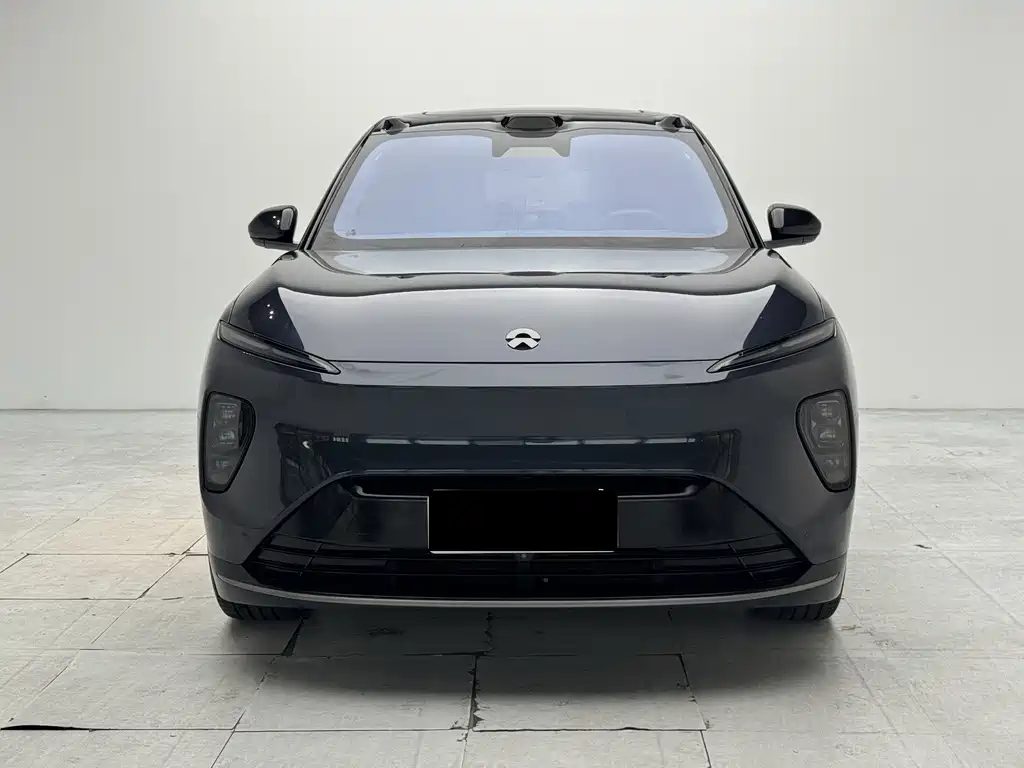 NIO ES8 2024
