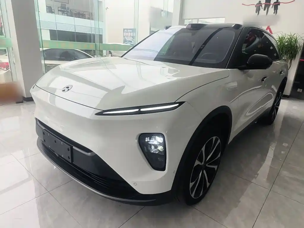 NIO ES8 2023