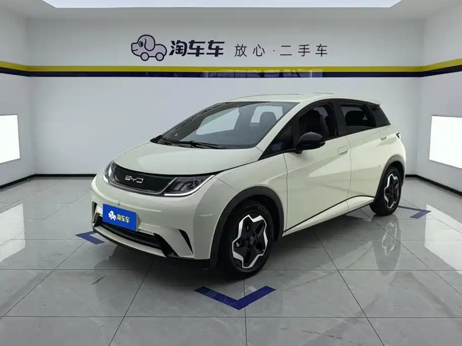 BYD Dolphin 2023