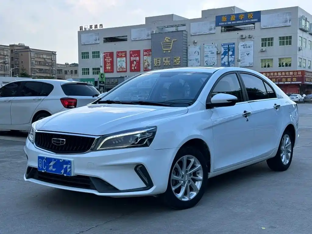 Geely Emgrand 2021