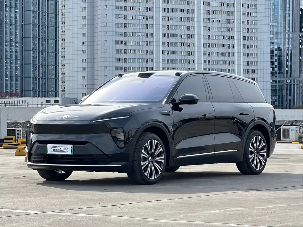 NIO ES8 2024