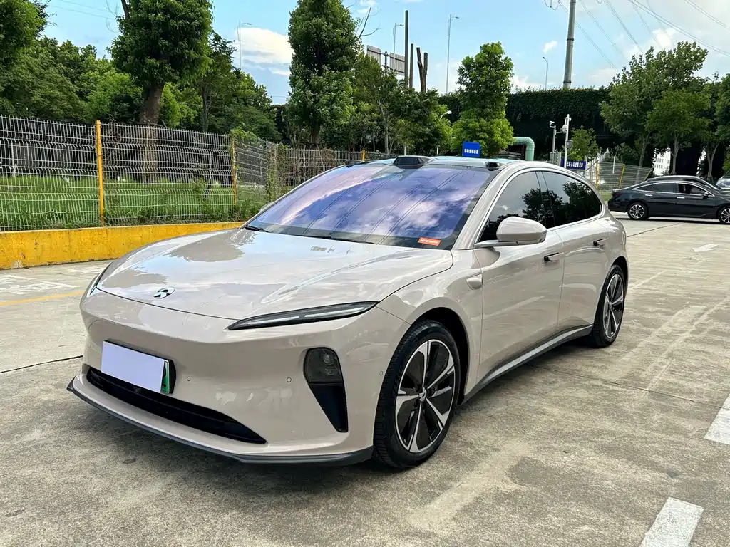NIO ET5T 2024