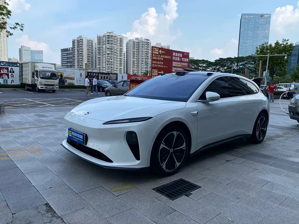 NIO ET5T 2024