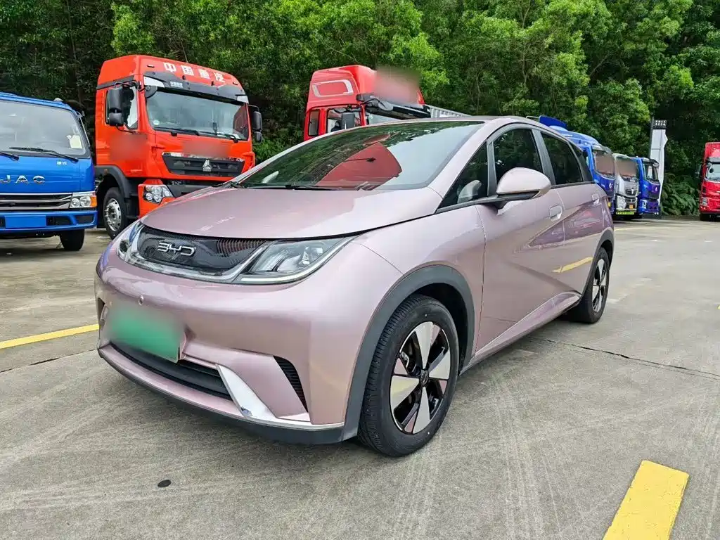BYD Dolphin 2023