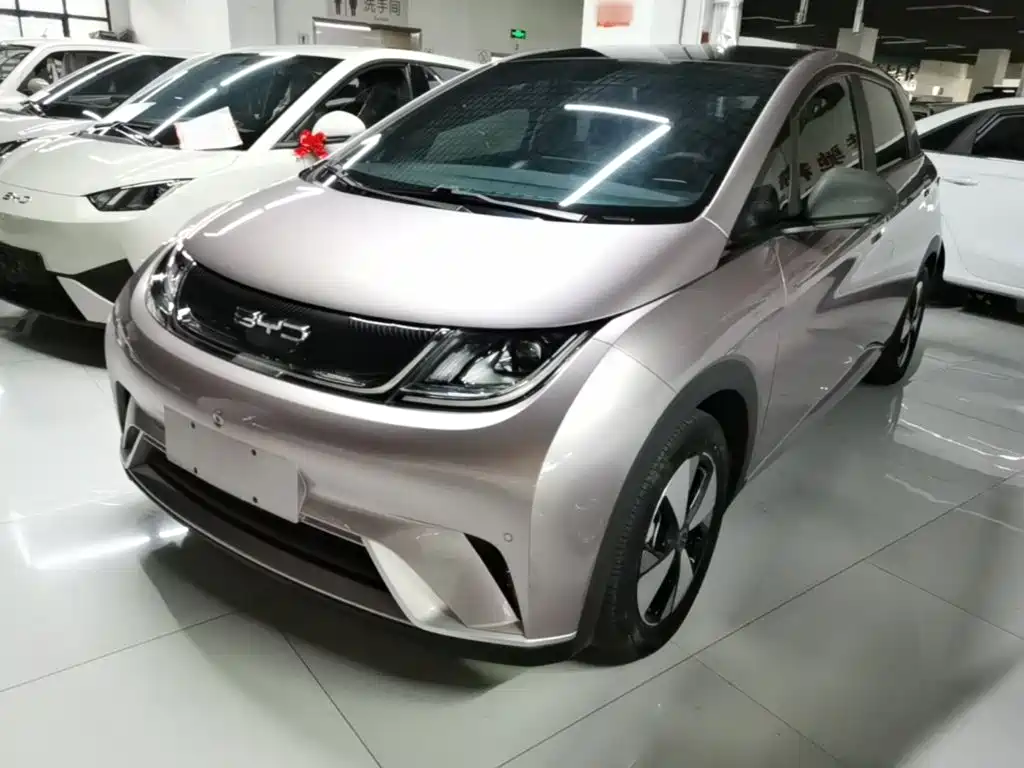 BYD Dolphin 2023