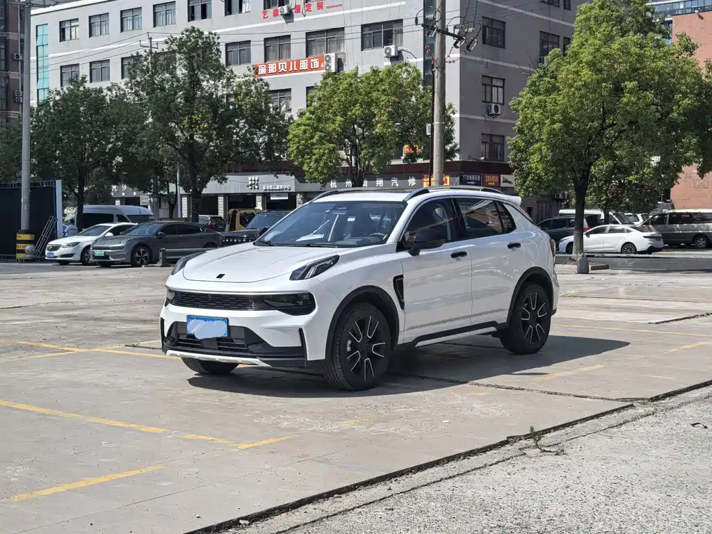 Lynk & Co 01 2024