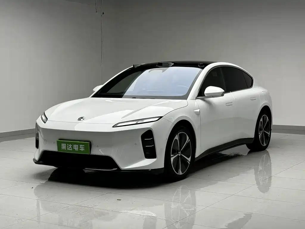 NIO ET5 2025