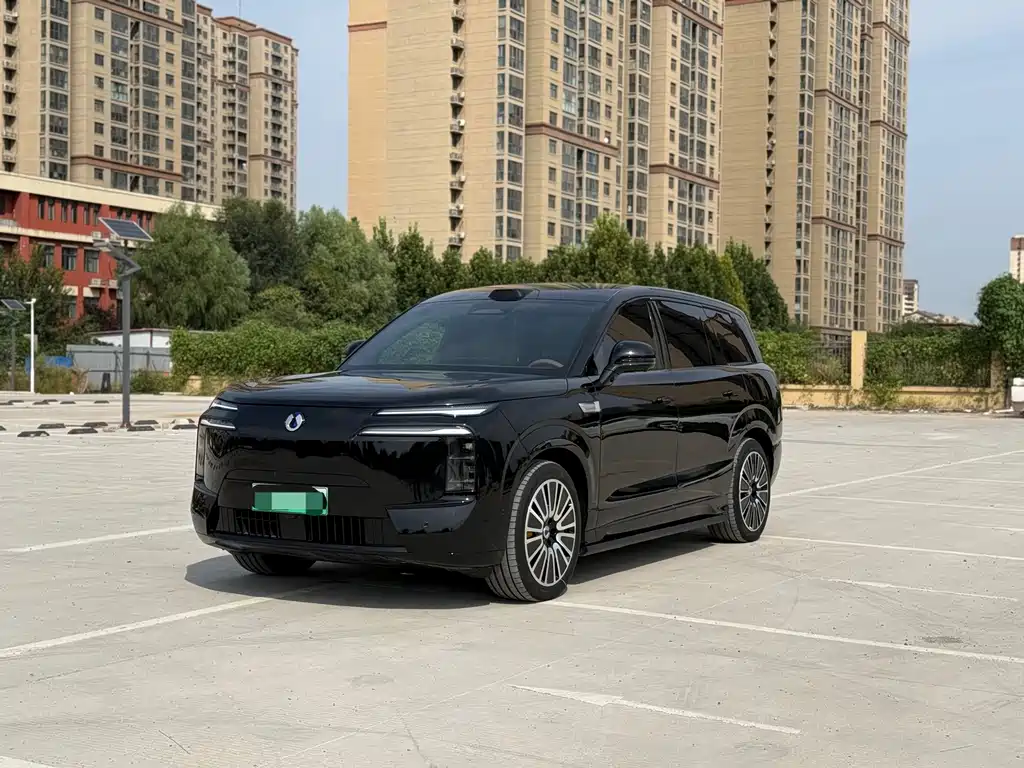 Denza Denza N8L 2026