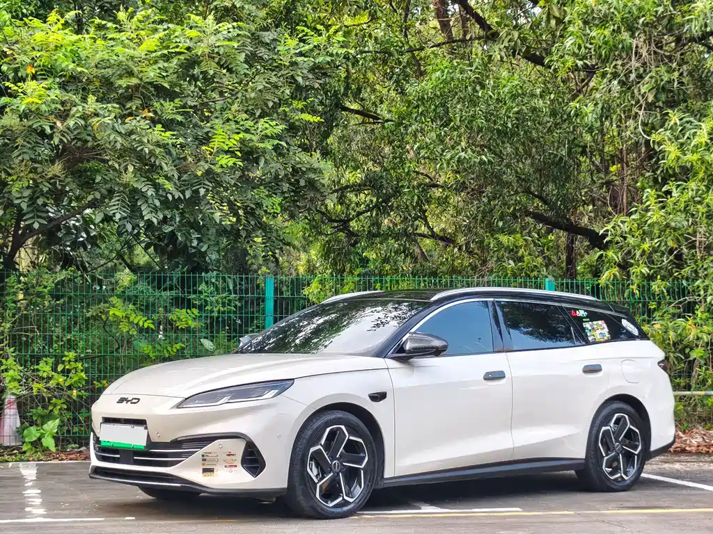 BYD Seal 06 DM-i Touring 2025