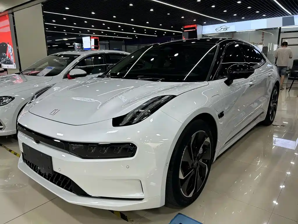 Zeekr 001 2022