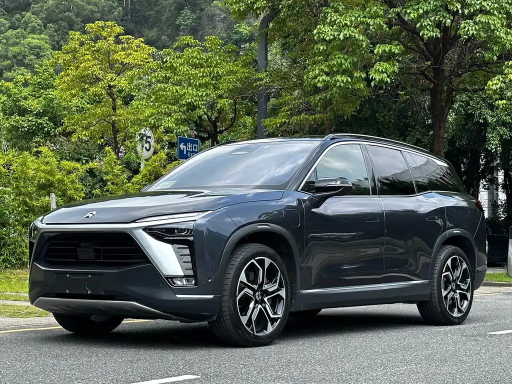 NIO ES8 2022