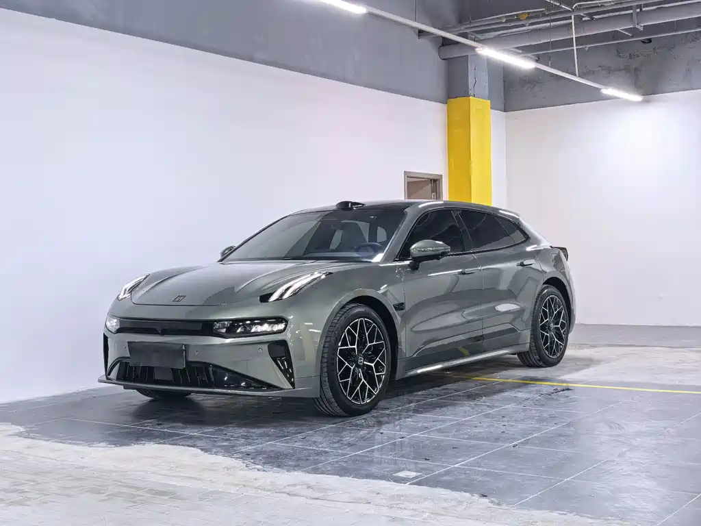 Zeekr 001 2024