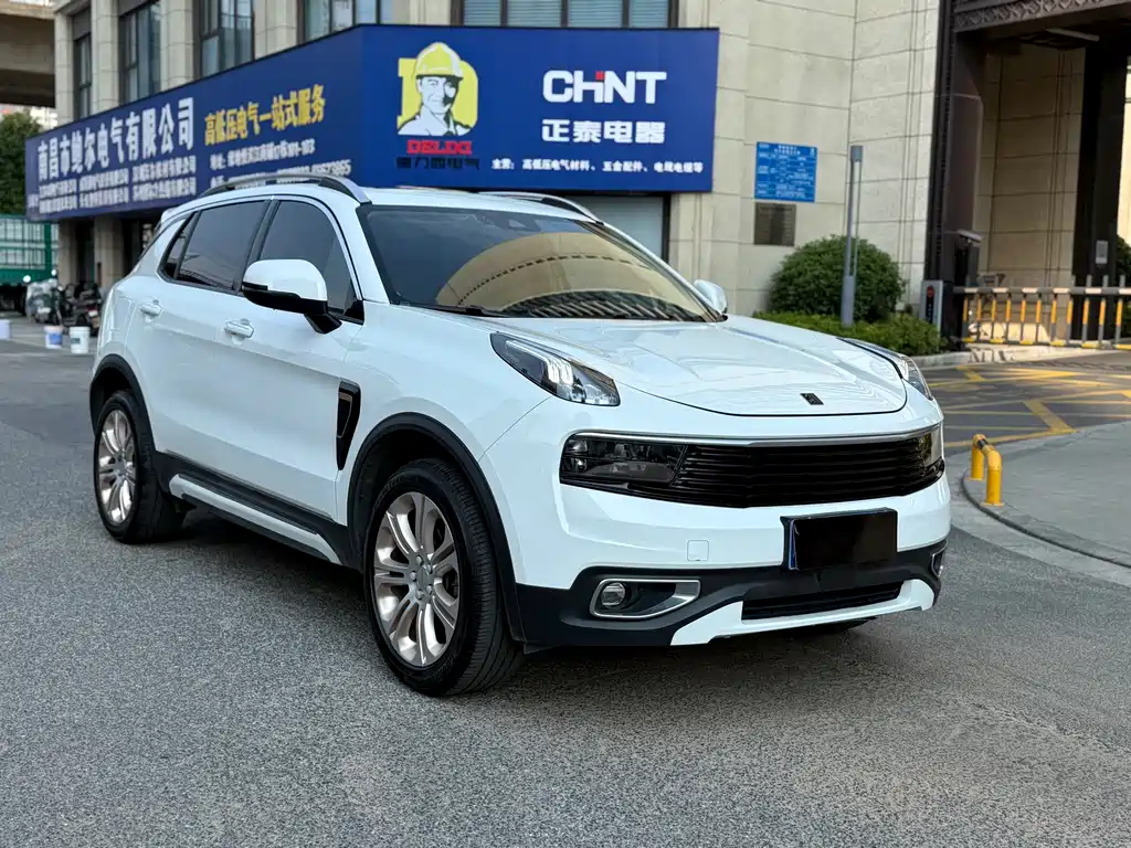Lynk & Co 01 2018