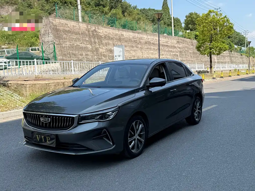 Geely Emgrand 2024
