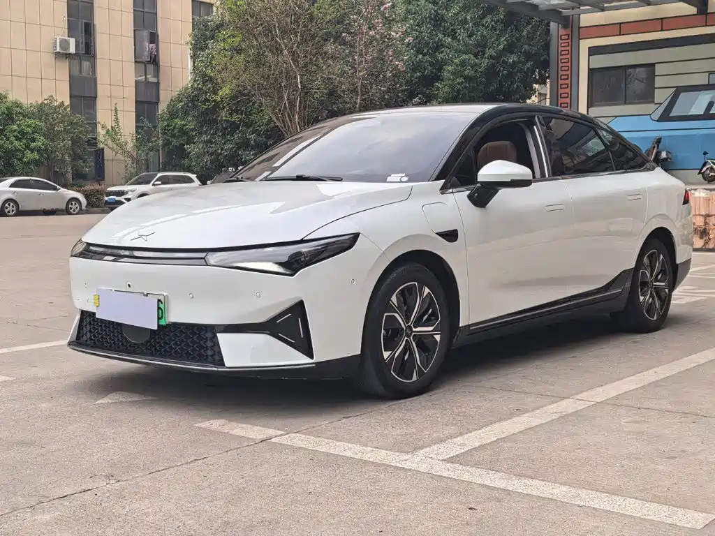 XPENG P5 2022