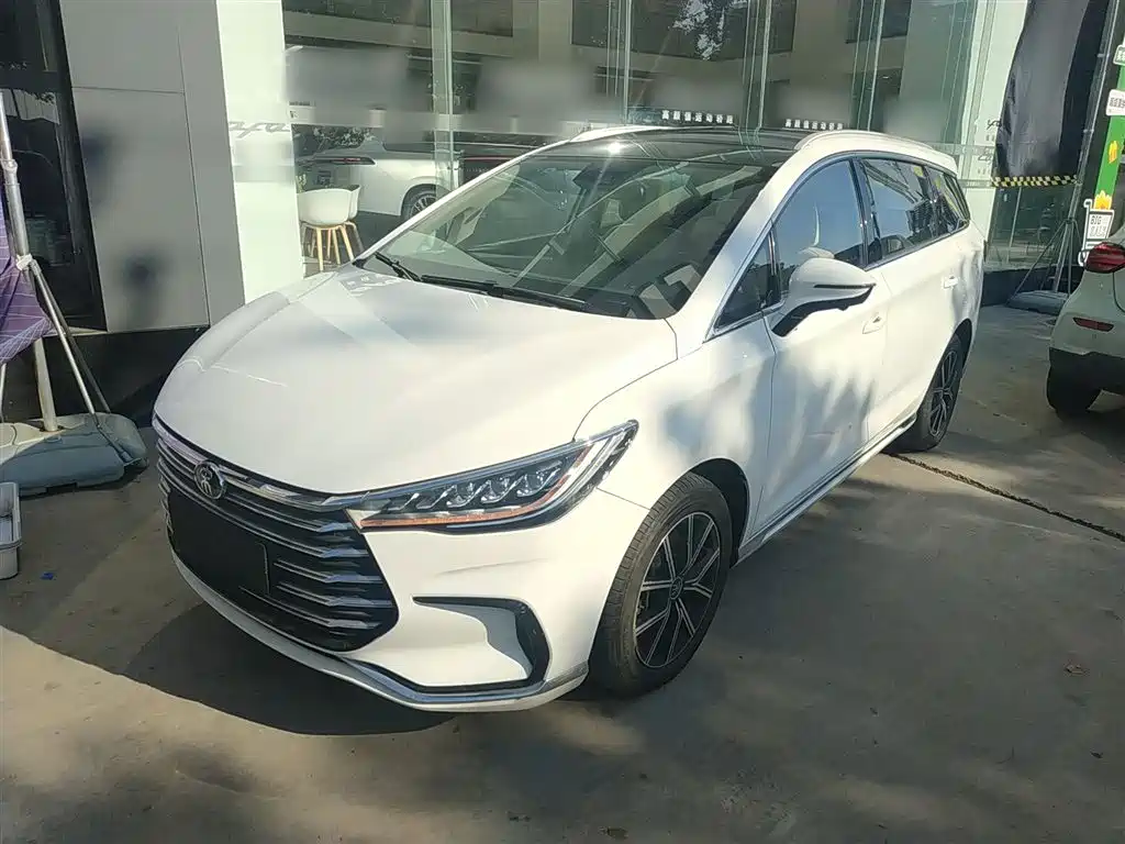 BYD MAX New Energy 2023