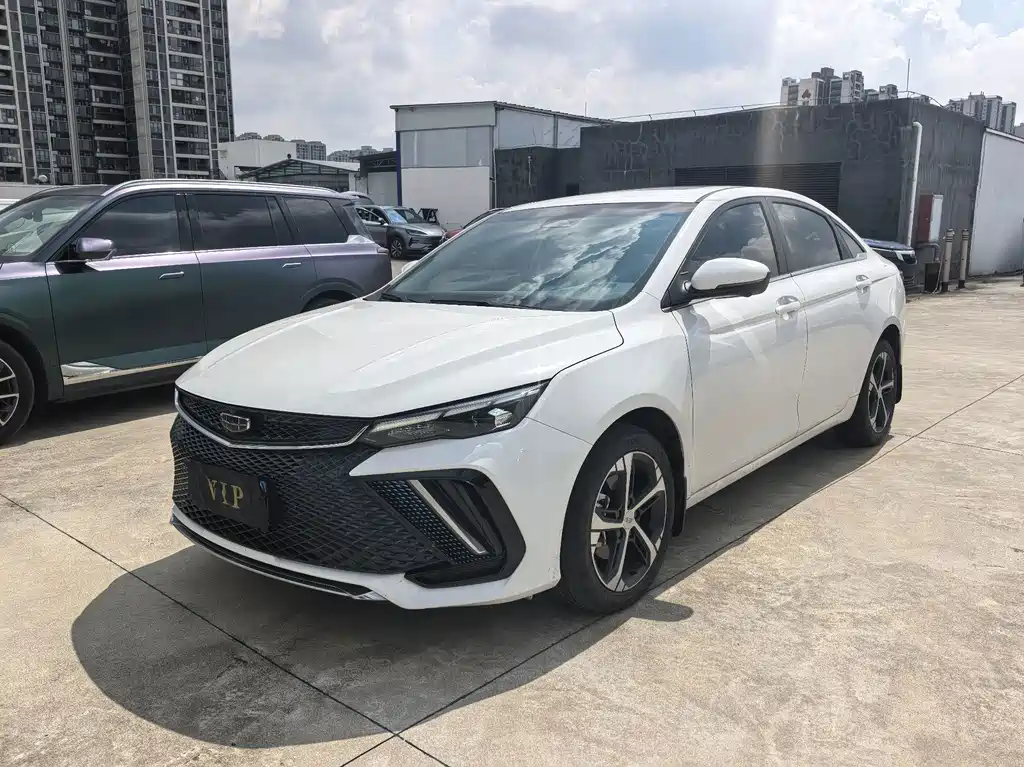 Geely Emgrand L 2022