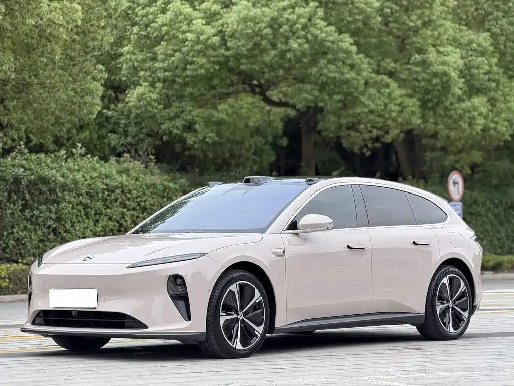 NIO ET5T 2024
