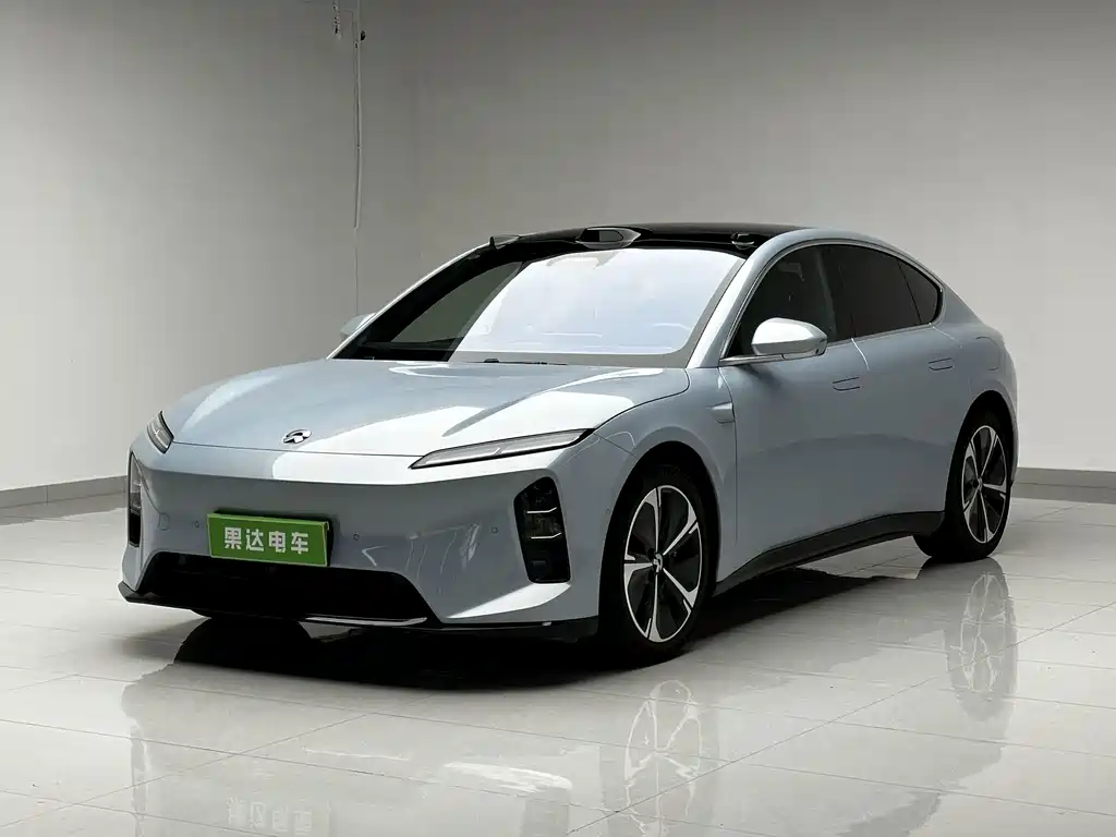 NIO ET5 2025